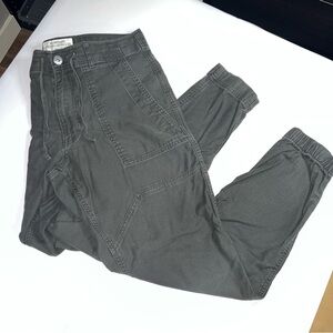 REI Men’s 32 Cooperative Cargo Pants Charcoal Drawstring Great Condition